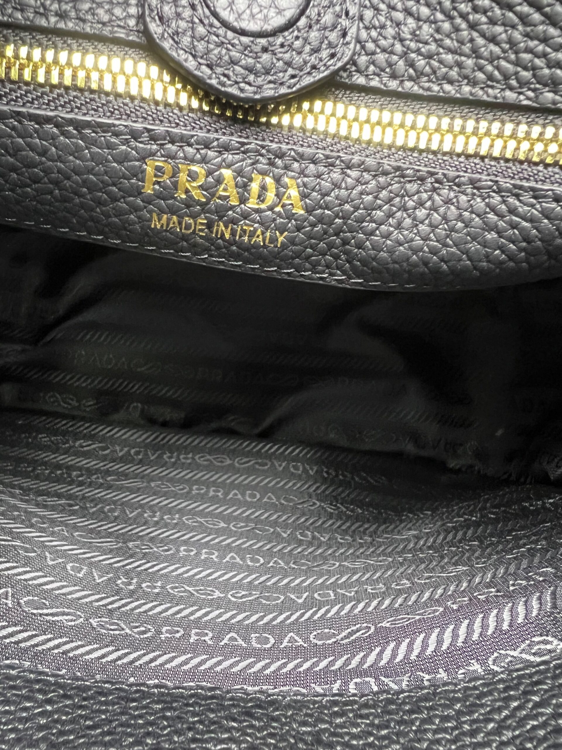 Pra*a Medium Leather Bag Black For Women 11in/28cm 1BC073_2DKV_F0632_V_7NO