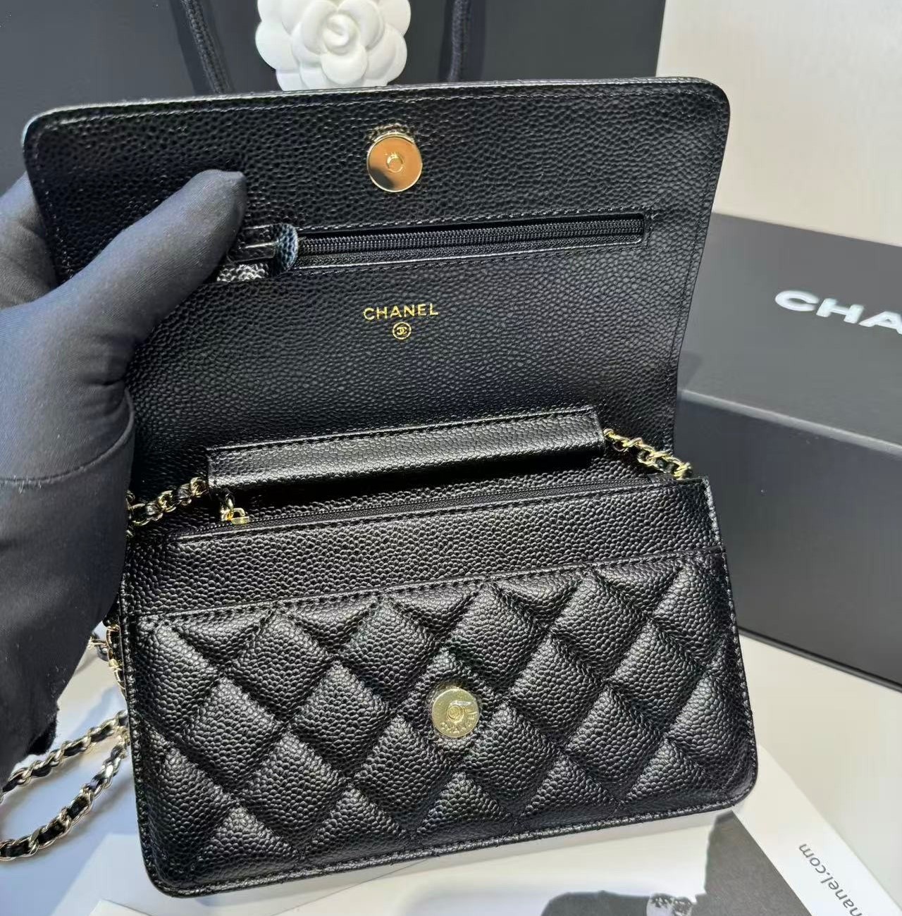 Ch**el CO-CO Classic Wallet On Chain 19cm/7.5in Gold Toned Hardware For Women Black