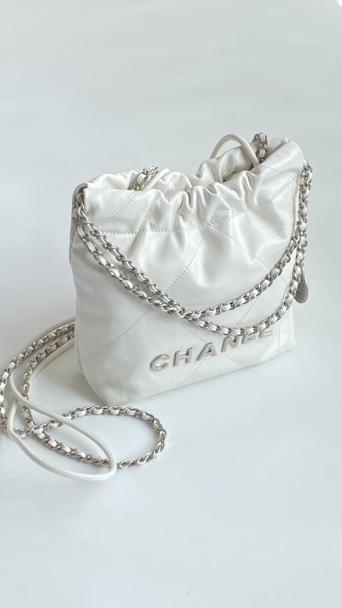 [True-to-ORIGINAL] Ch**el 22 Mini Bag Silver Tone White For Women 7,1in/18cm