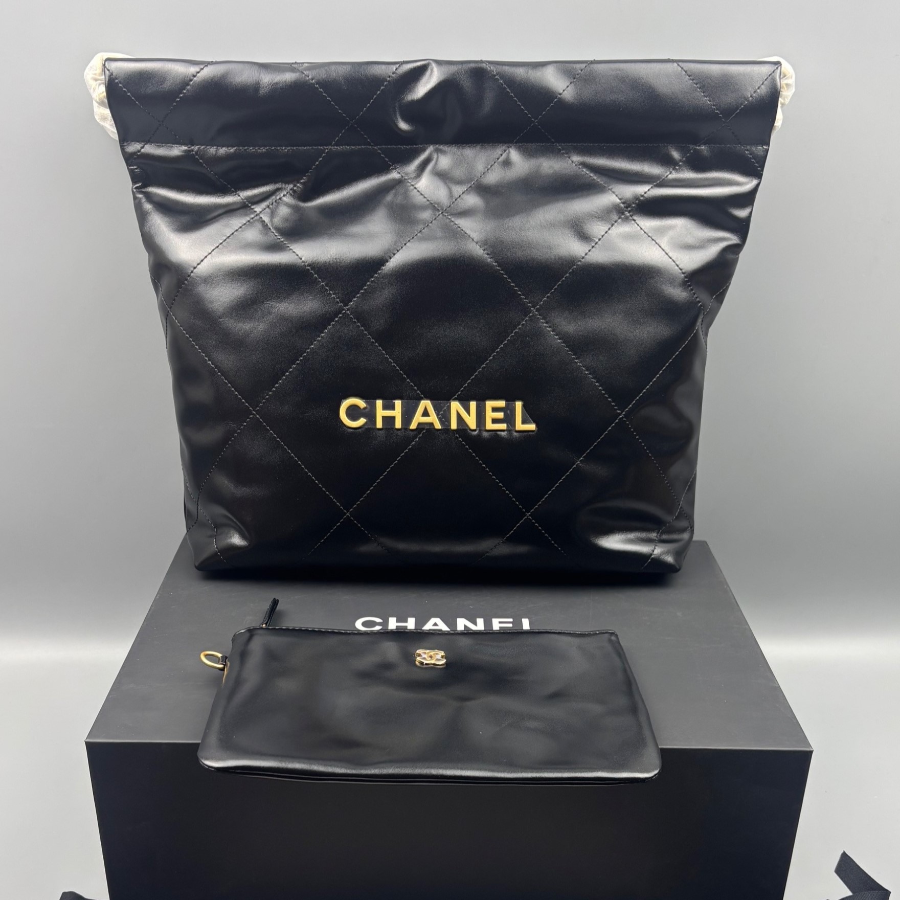 Ch**el 22 Small Handbag Black For Women 37cm/14.4in AS3260 B08037 94305