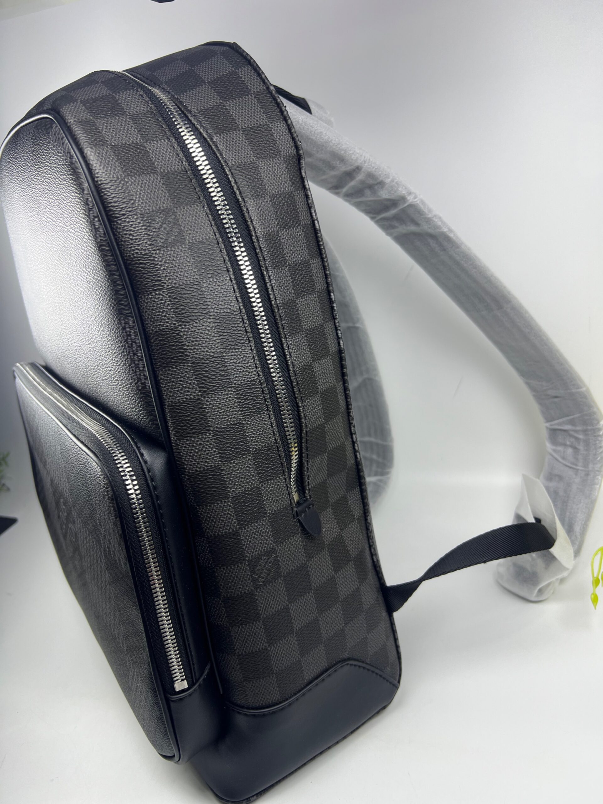 L0vis Vvtt0n Campus Backpack Damier Graphite 3D Canvas Grey For Men, Men’s Bags 39cm LV N50009