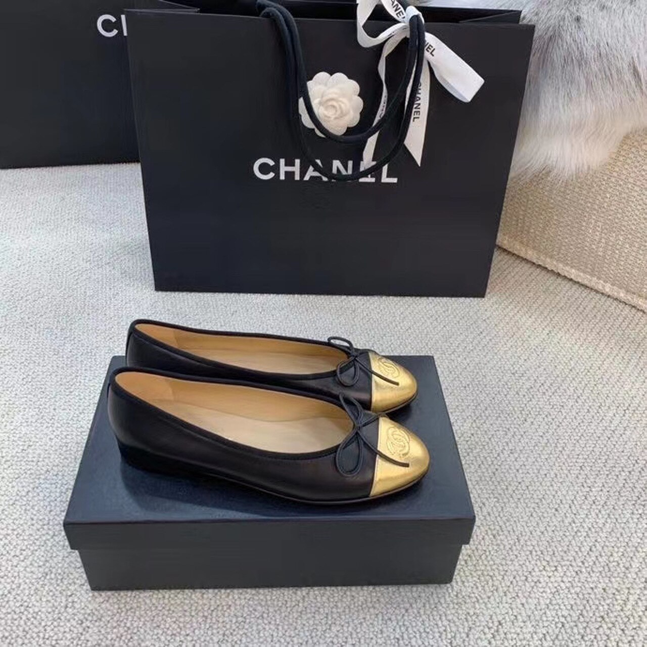 Ch**el Ballerina Flats Black/Gold For Women, Women’s Shoes G02819