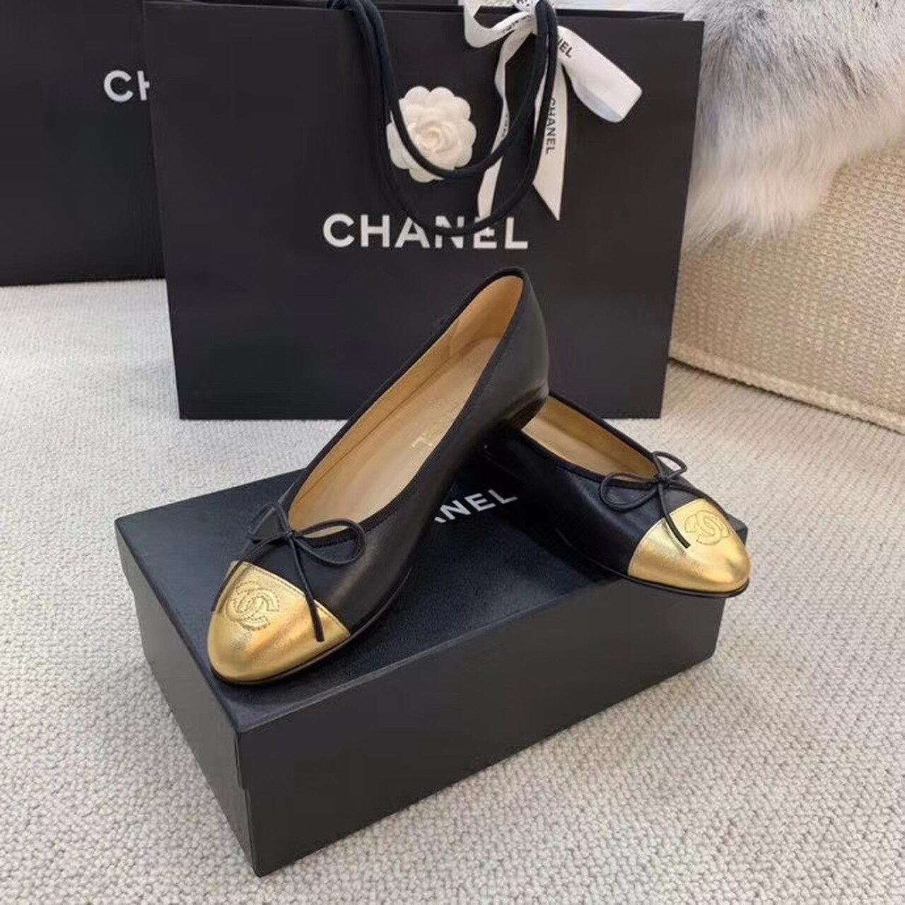 Ch**el Ballerina Flats Black/Gold For Women, Women’s Shoes G02819