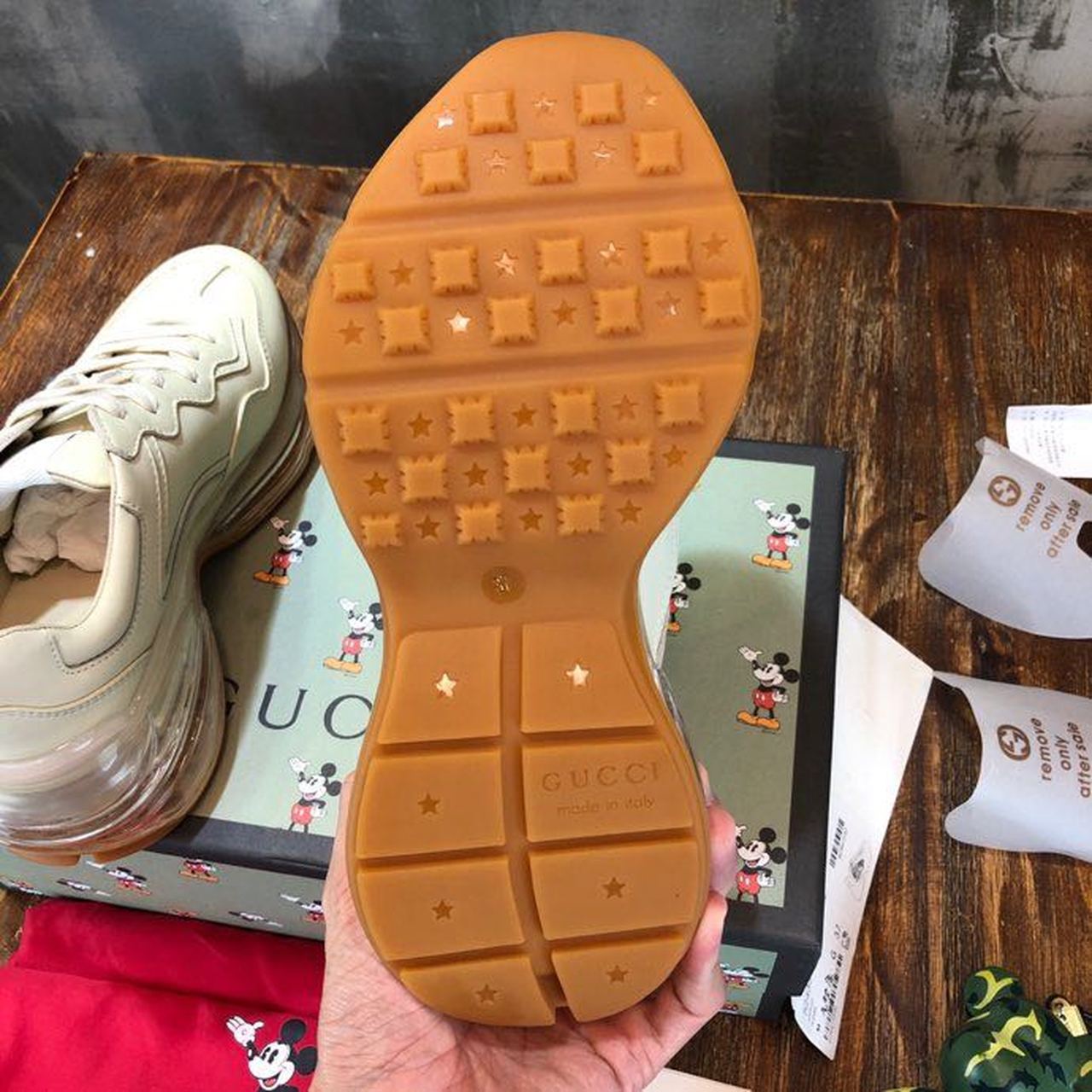 Gvc*1 x Disney Mickey Rhyton Dad Transparent Sole Sneakers White For Women GG