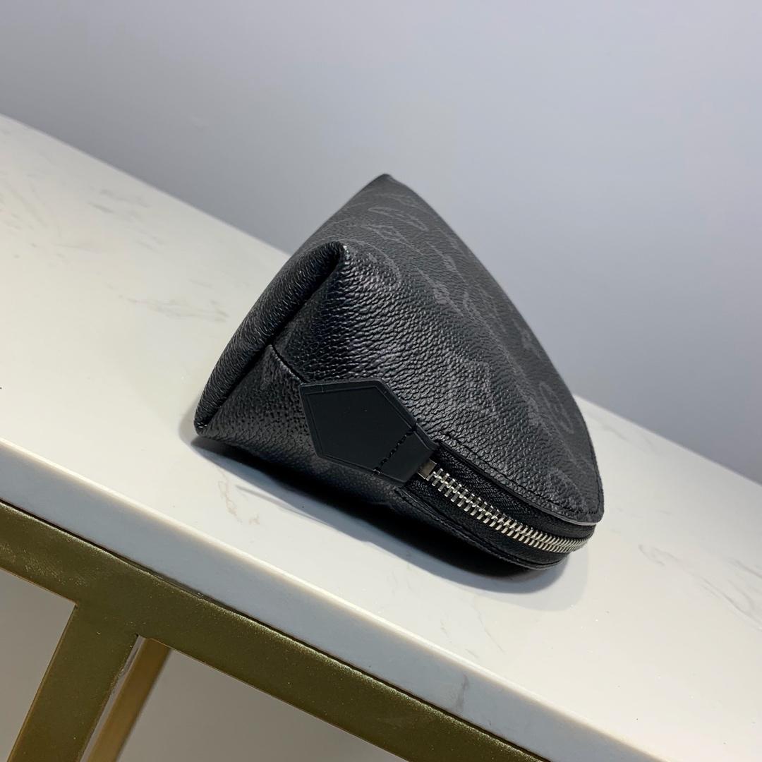 L0vis Vvtt0n Cosmetic Pouch PM Monogram Eclipse Canvas For Women, Women’s Bags 7.5in/19cm LV