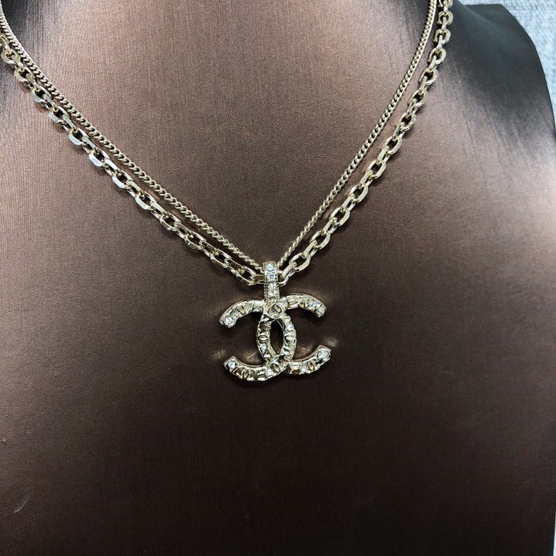 Ch**el Necklace