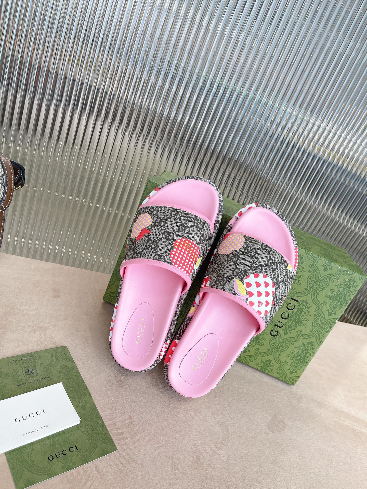 Gvc*1 GG Blooms Svp*me Floral Slide Sandal By Canvas Fabric Pink For Women GG