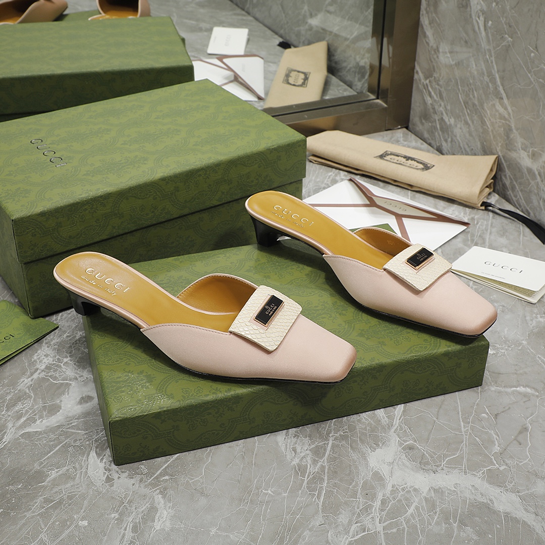 Gvc*1 Slipper Sandals Pink For Women GG