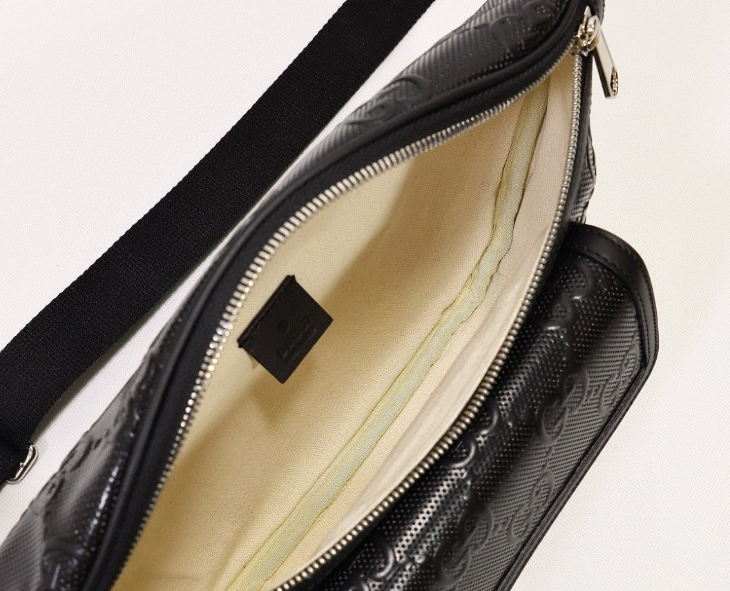 Gvc*1 Embossed Belt Bag Black For Men 11in/28cm 645093 1W3CN 1000