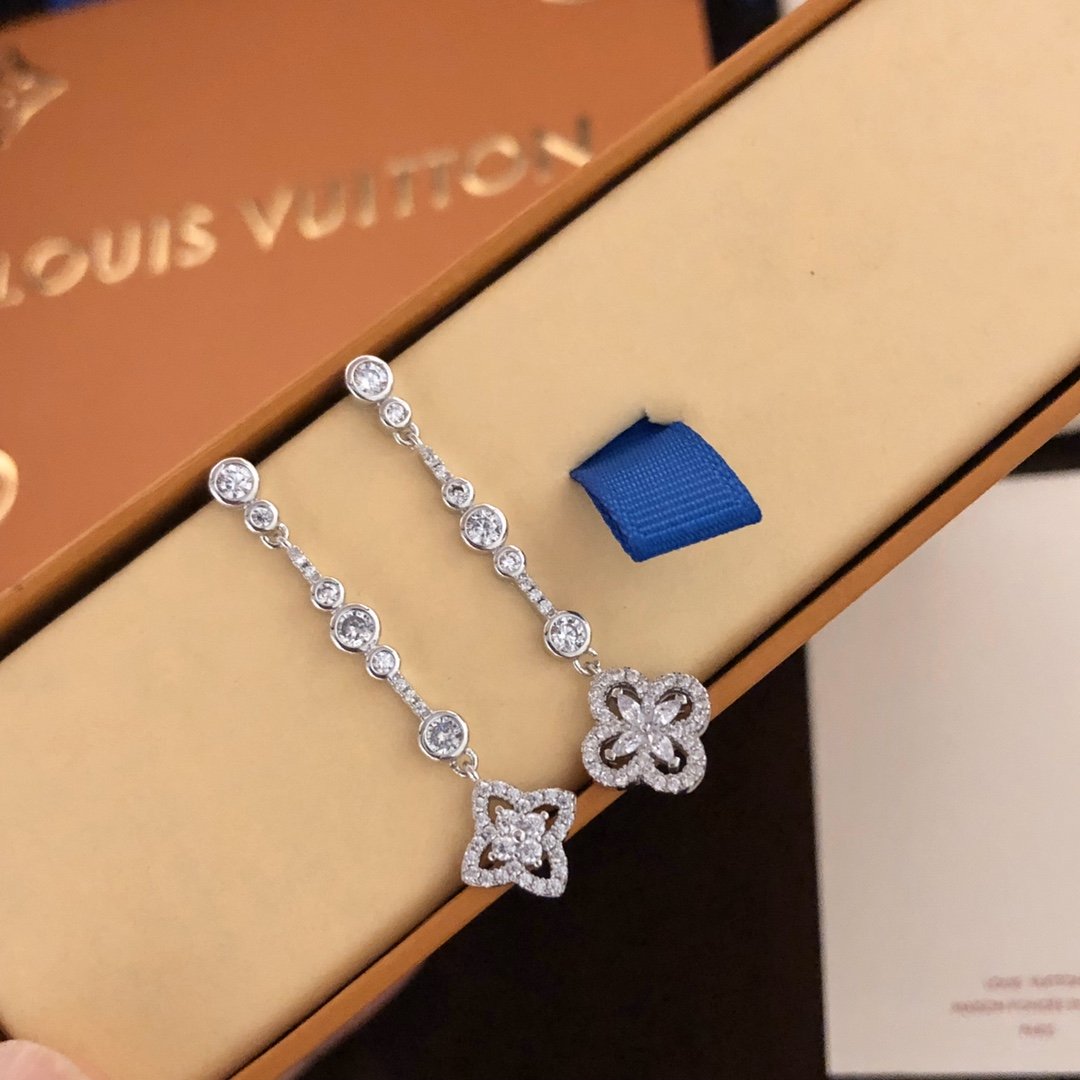 L0vis Vvtt0n Earrings