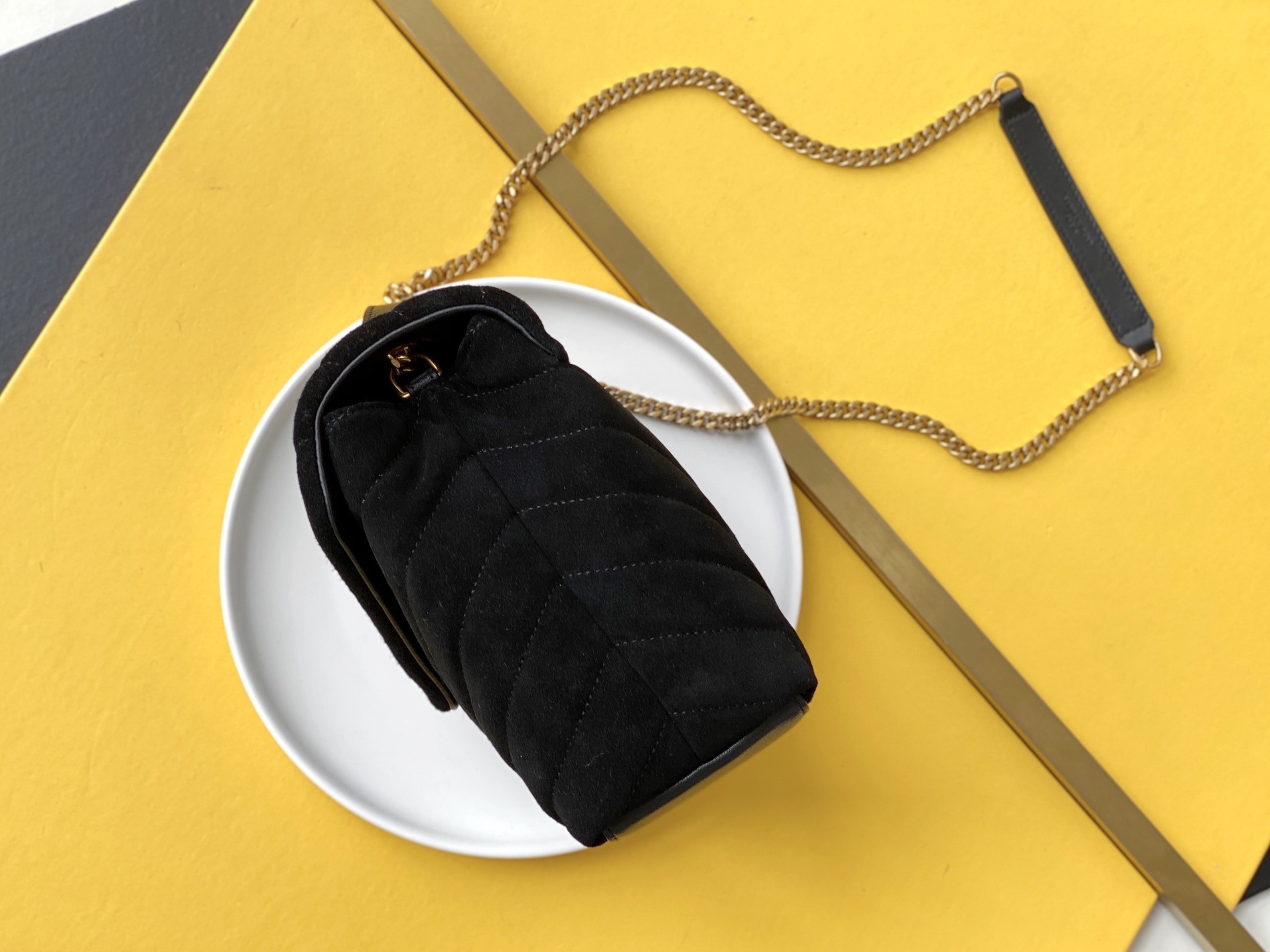 Sa1nt Lau*nt Loulou Small Chain Bag In “Y” Black With Gold Hardware For Women 9.8in/23cm Y51 4946991U8671000