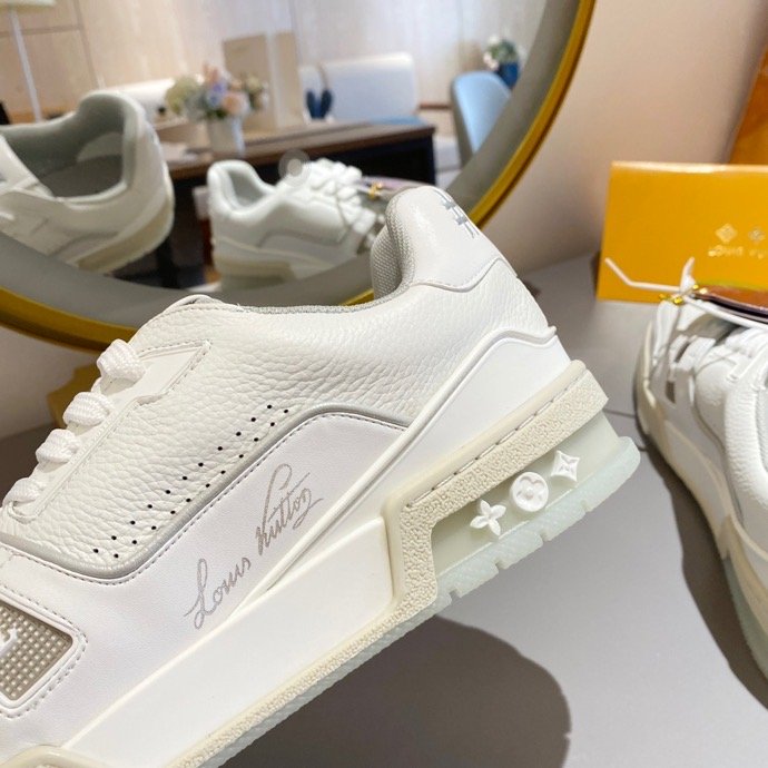 L0vis Vvtt0n Trainer Sneaker Rubber Grain White Virgil Abloh For Men LV 1A8WAX