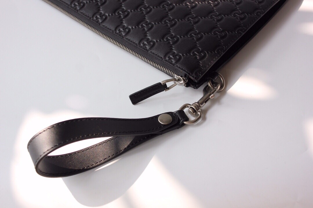 Gvc*1 MicroGvc*1ssima Pouch Black For Men, Men’s Pouch 12in/31cm GG