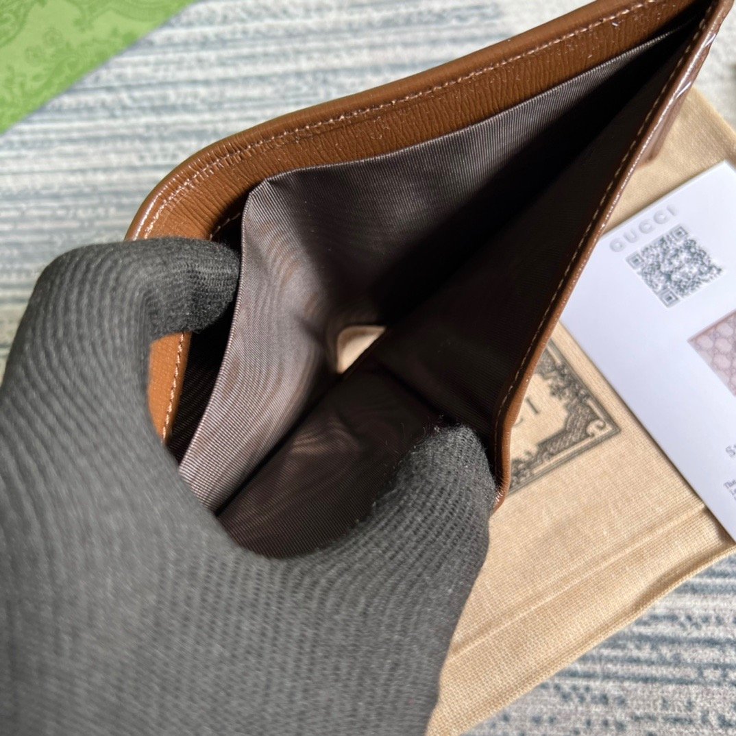 Gvc*1 Card Case Wallet with Interlocking G Brown For Men 4.5in/11cm GG ‎671652 92TCG 8563