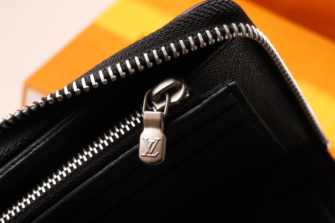 L0vis Vvtt0n Zippy Wallet Vertical Damier Graphite For Men, Men’s Wallet 7.9in/20cm LV