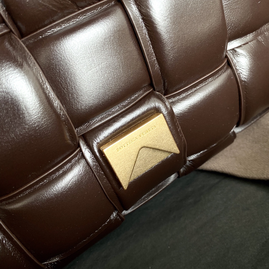 B0tt*ga Ven*ta Padded Cassette Bag For Women 10.2in/26cm In Fondant 591970VCQR12132