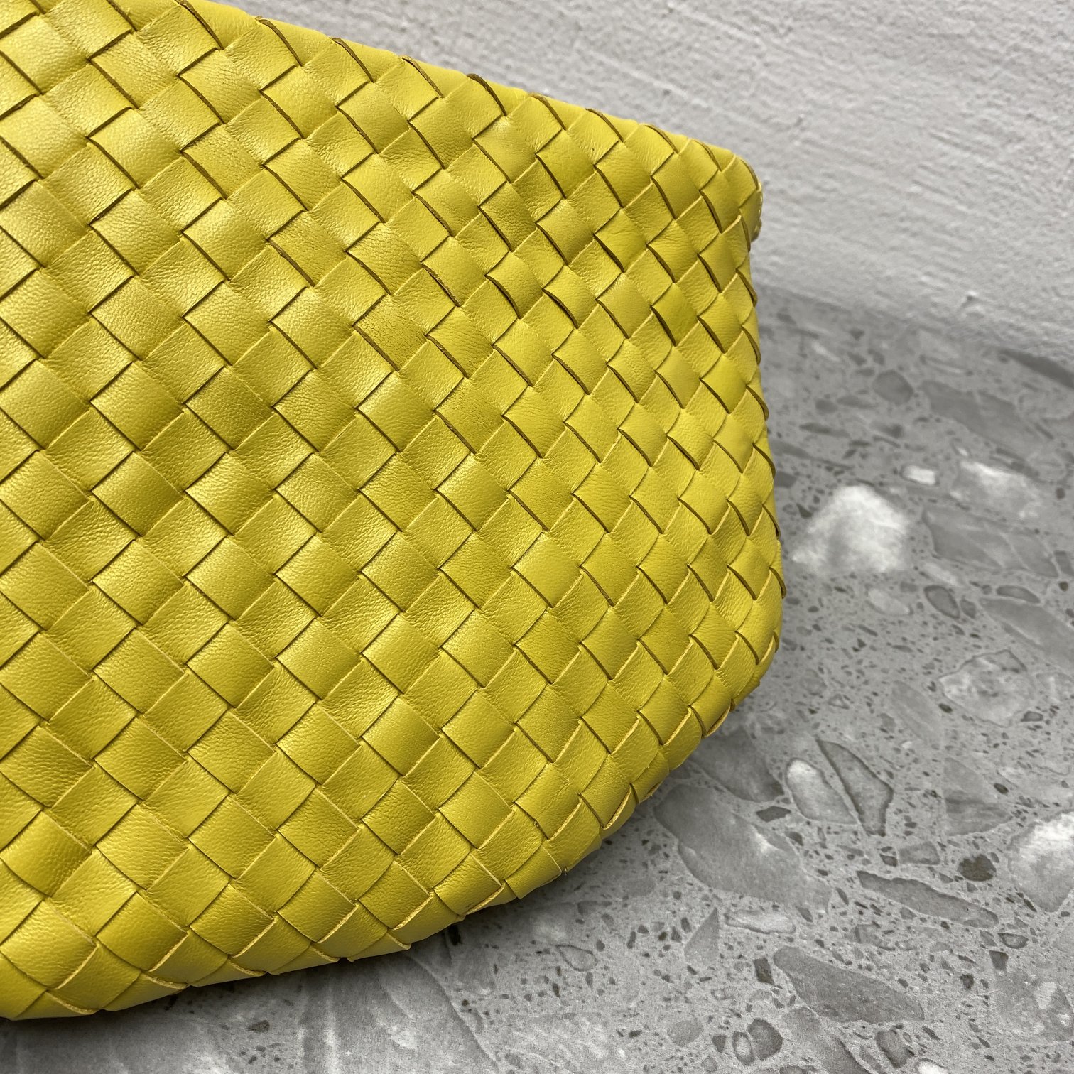 B0tt*ga Ven*ta Shoulder Bag Yellow, For Women, Women’s Bags 10.2in/26cm