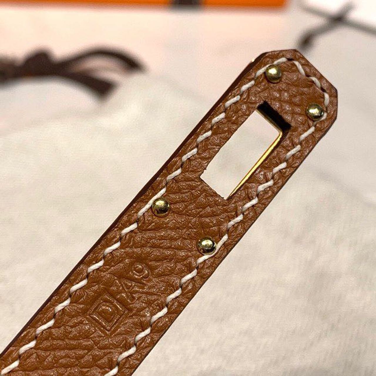 H**me5 Kelly Wallet To Go Woc Brown With Gold Toned Hardware Bag For Women 8.2in/21cm