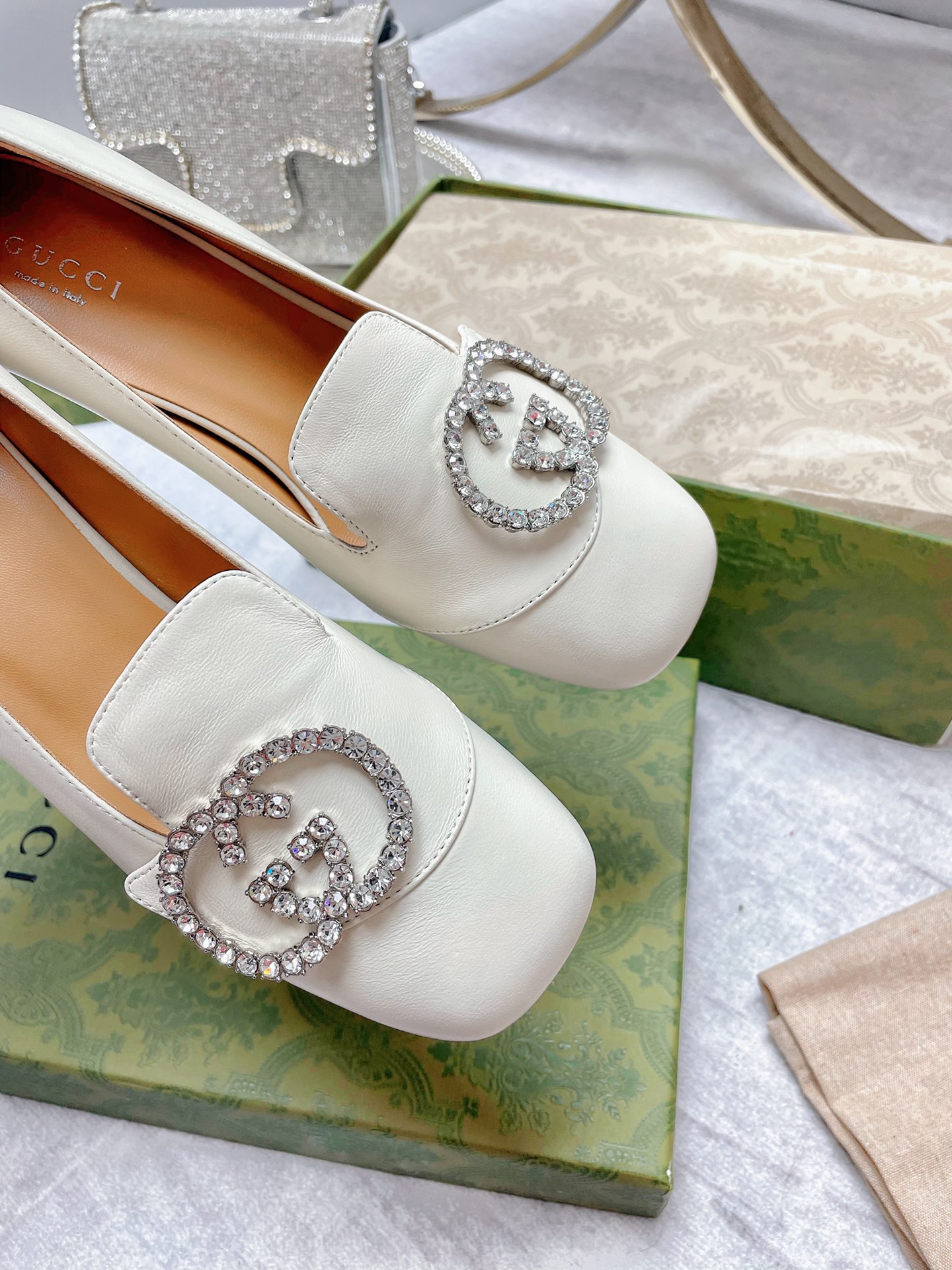 Gvc*1 Women’s Mid-Heel Pump With GG Logo White For Women GG