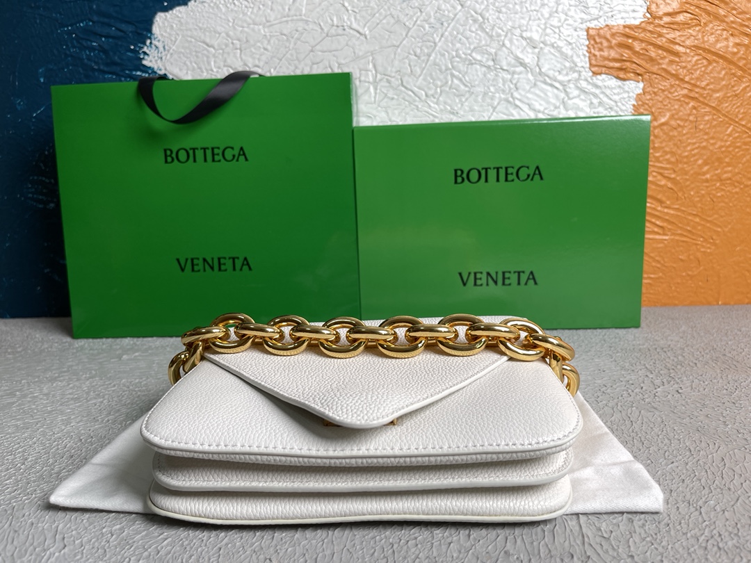 B0tt*ga Ven*ta Mount White, For Women, Women’s Bags 8.3in/21cm 667399V12M09009