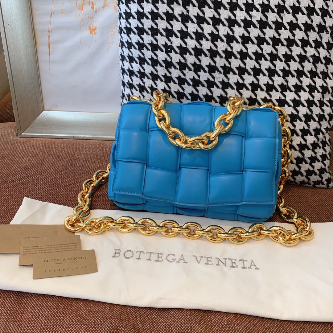 B0tt*ga Ven*ta Chain Cassette Blue, For Women, Women’s Bags 10.2in/26cm