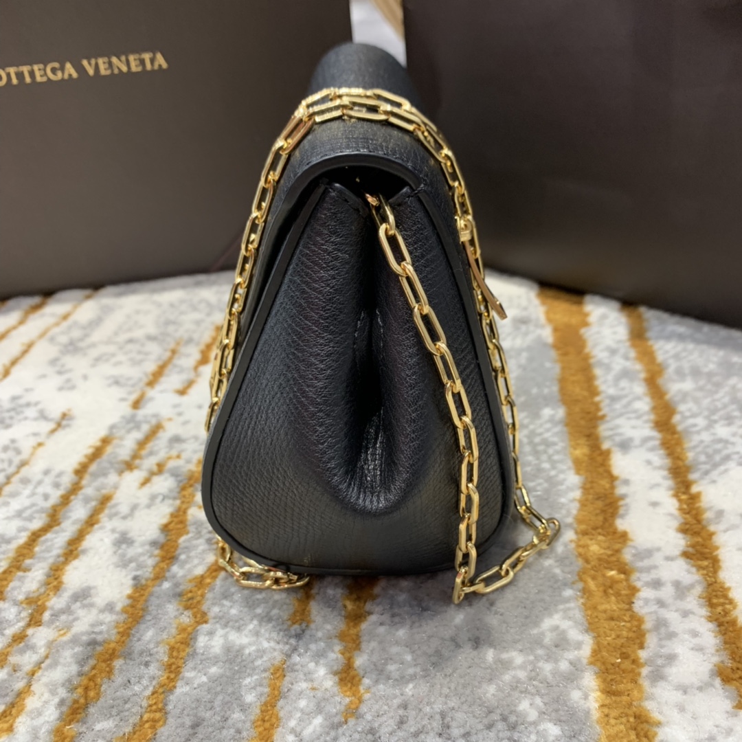 B0tt*ga Ven*ta Mini Angle Palmellato Bag Black, For Women, Women’s Bags 7.5in/19cm