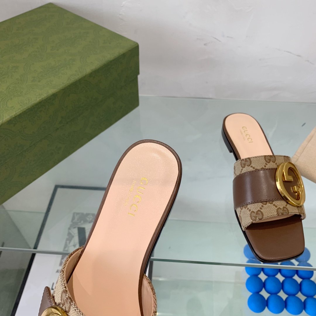 Gvc*1 Blondie Matelasse Canvas Slide Sandal Red For Women GG