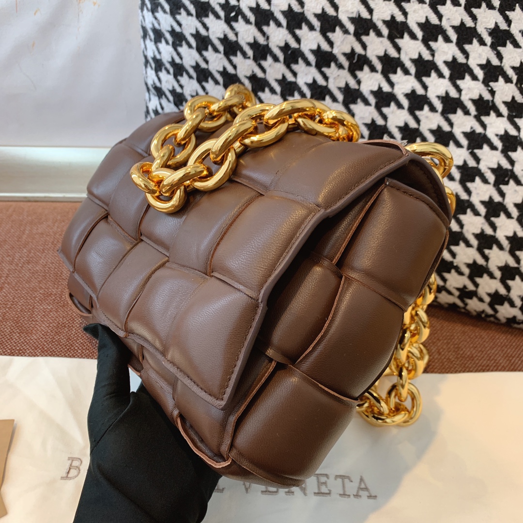 B0tt*ga Ven*ta Chain Cassette Fondant, For Women, Women’s Bags 10.2in/26cm 631421VBWZ02132