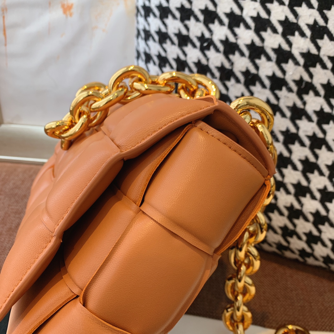 B0tt*ga Ven*ta Chain Cassette Brown, For Women, Women’s Bags 10.2in/26cm