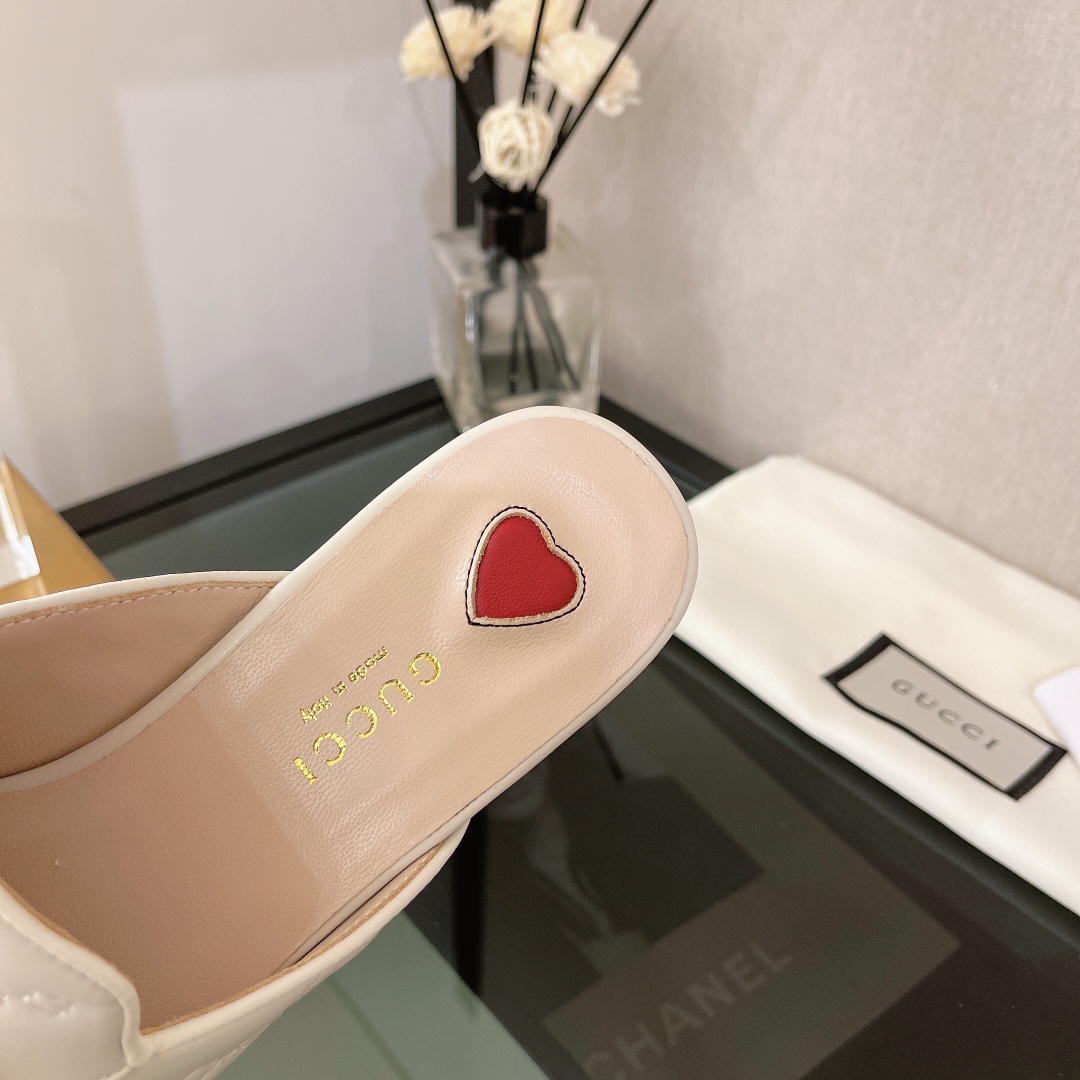 Gvc*1 Women’s GG Matelasse Princetown Slipper White For Women GG 699901 BKO60 9124