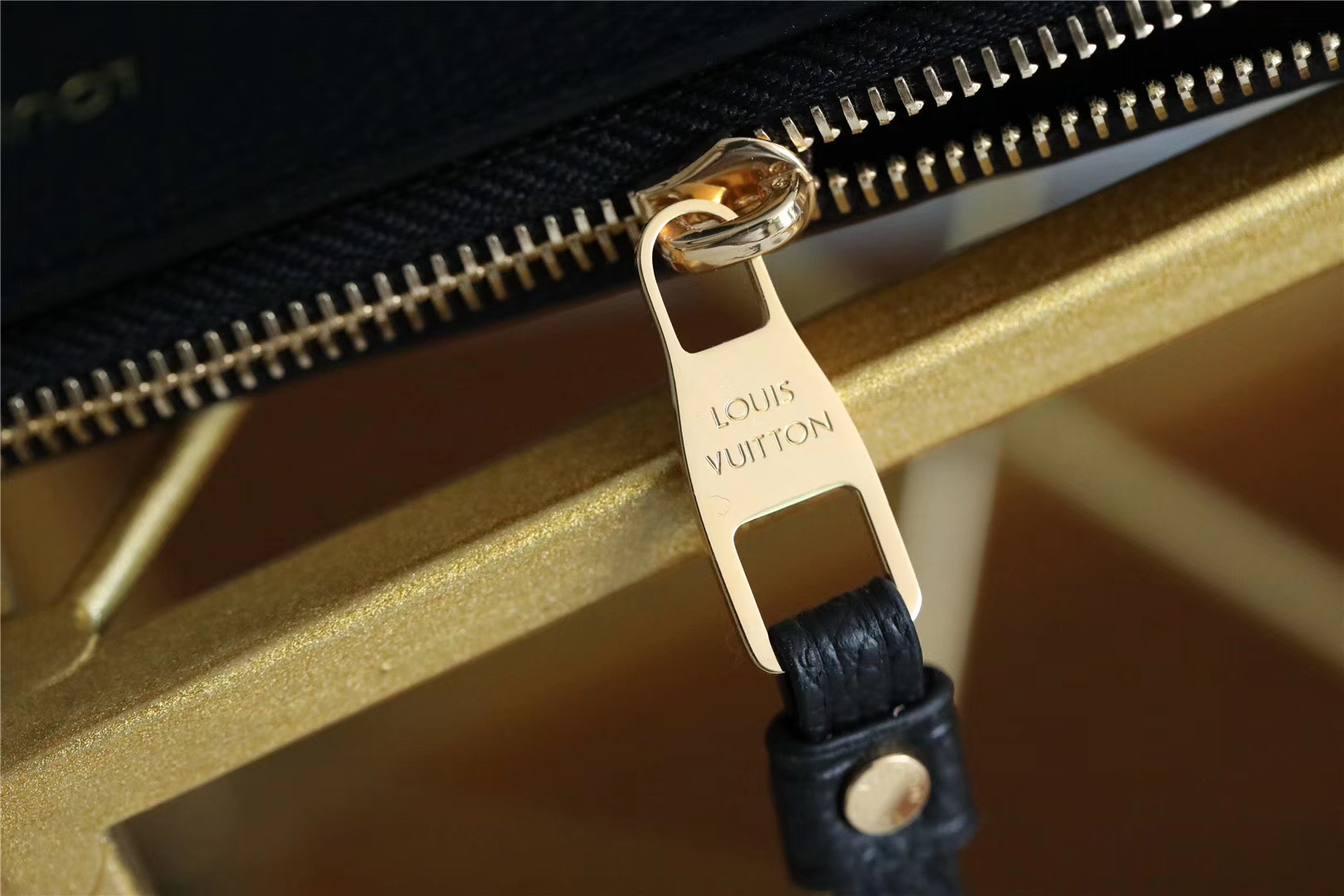 L0vis Vvtt0n Pochette Melanie MM Monogram Empreinte Black For Women, Women’s Wallets 9.2in/23cm LV