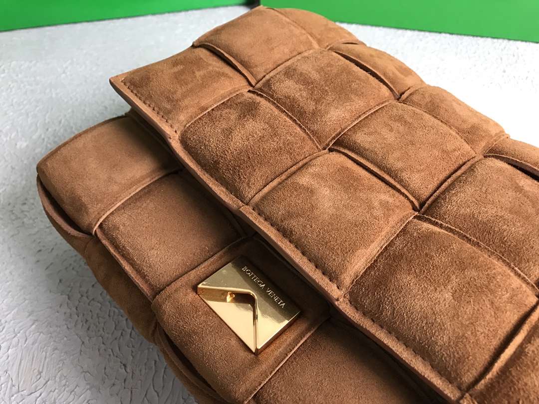 B0tt*ga Ven*ta Chain Cassette Acorn, For Women, Women’s Bags 10.2in/26cm 631421V04N07745