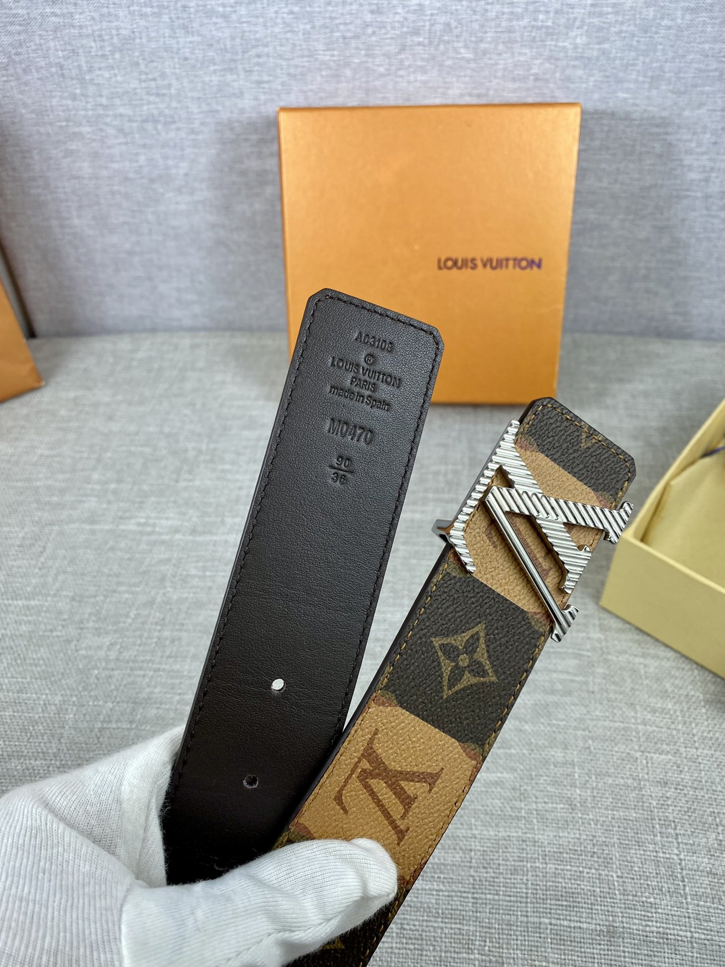 L0vis Vvtt0n Iconic Reversible LV Belt Brown