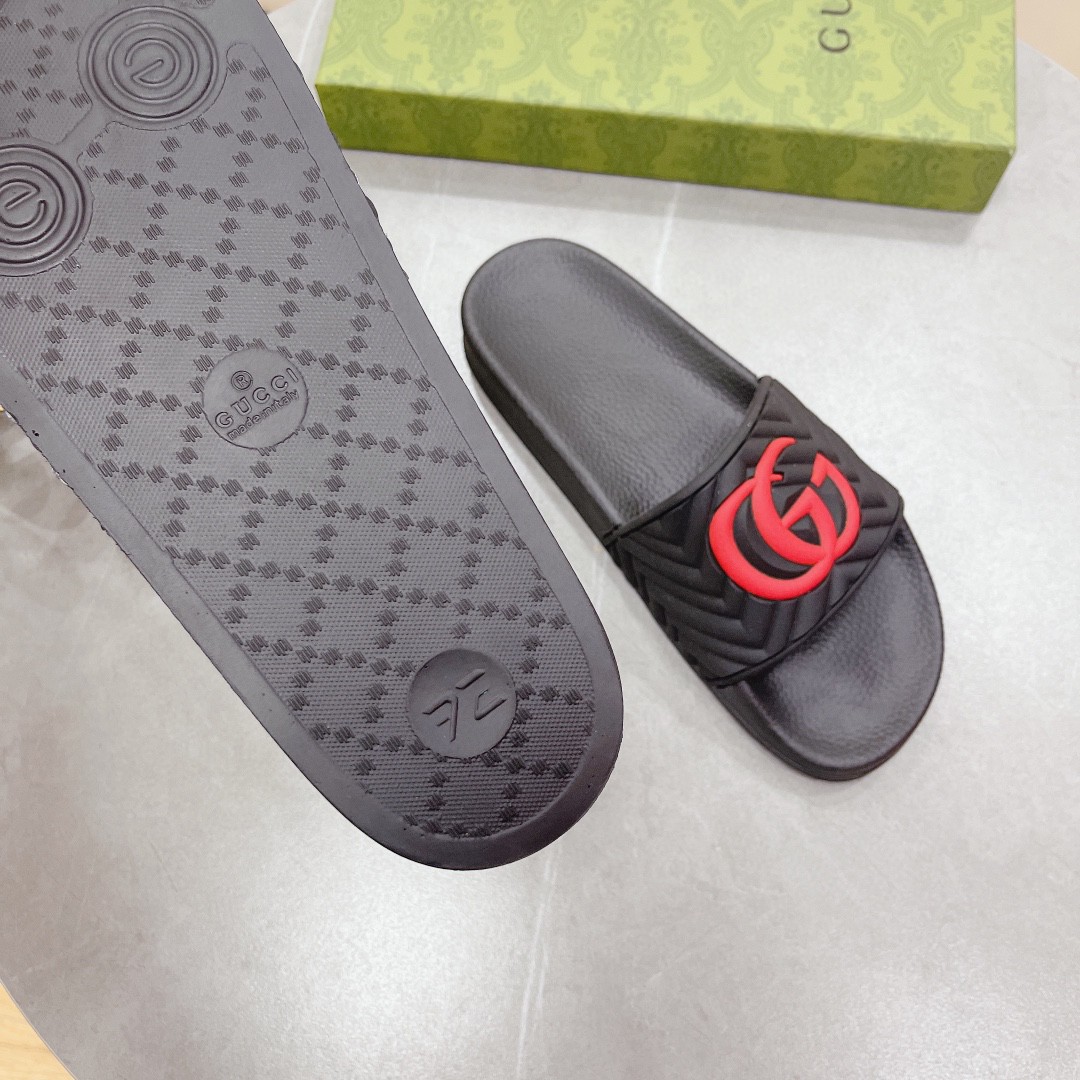 Gvc*1 Men’s Quilted GG Rubber Slide Black And Red For Men 601041