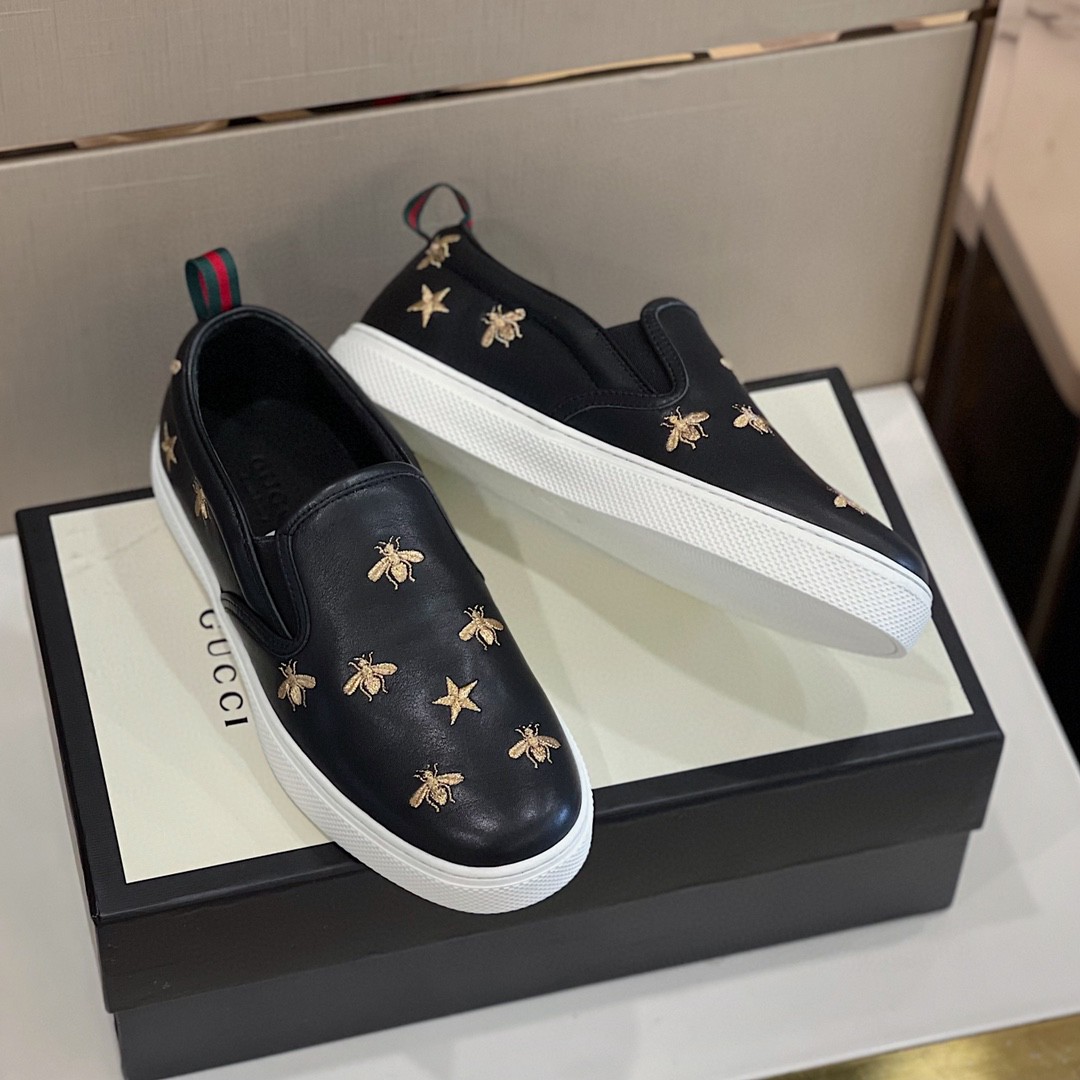 Gvc*1 Men’s Slip-On Sneaker With Bees Black For Men 407364 AXWB0 1076