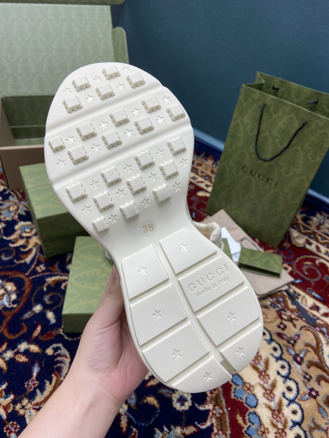 Gvc*1 Women’s Rhyton Sneaker With Anchor White Ivory For Women 576052