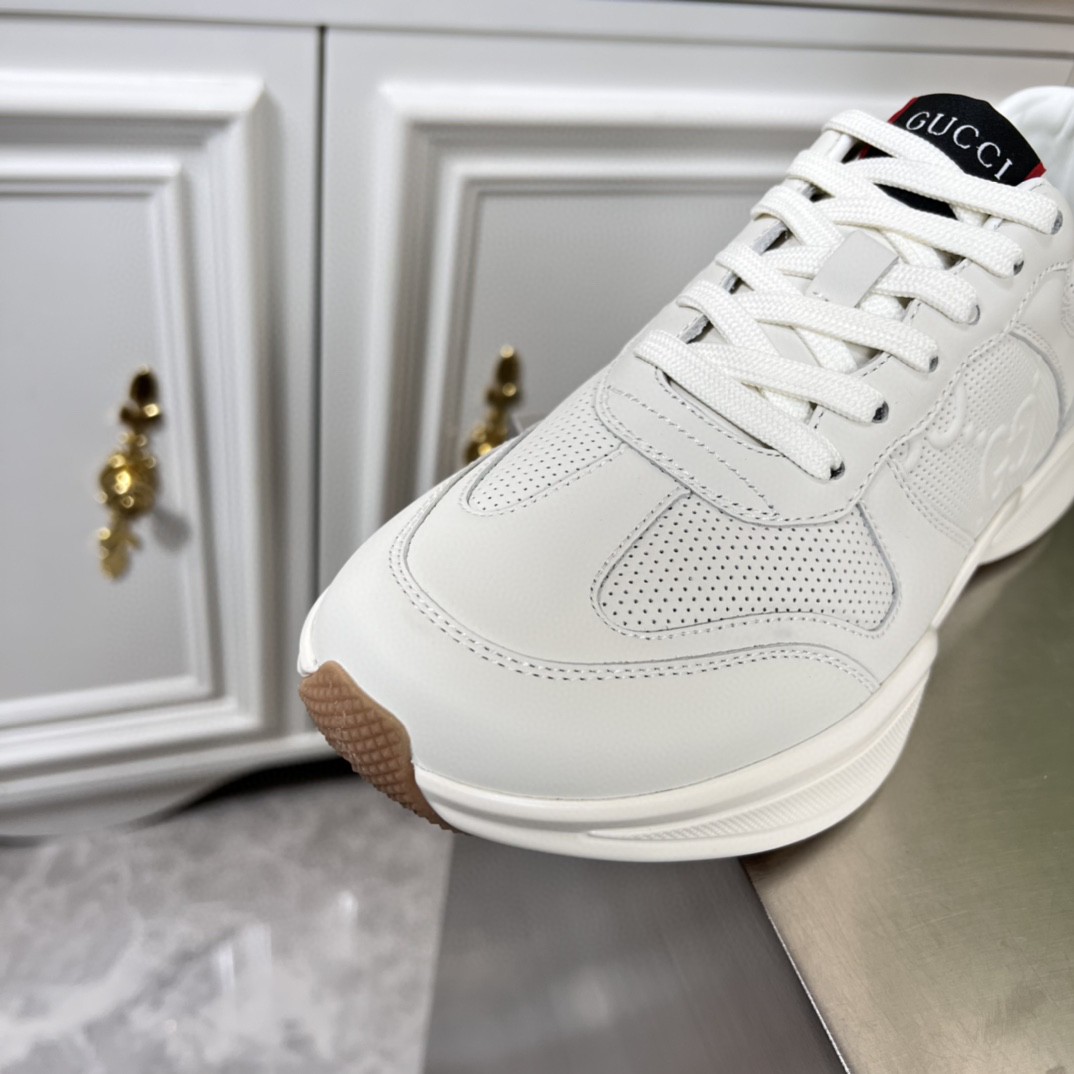Gvc*1 Men’s GG Embossed Rhyton Sneakers White For Men 721750