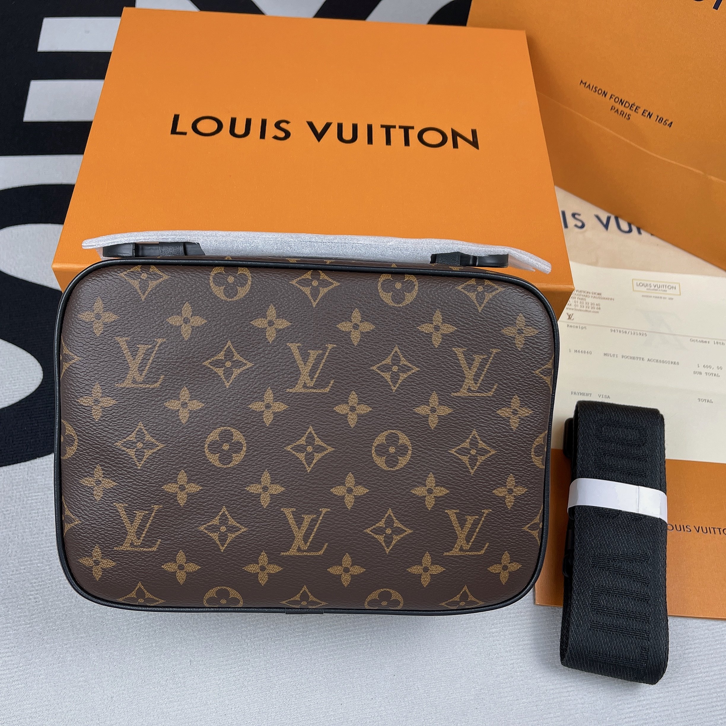 L0vis Vvtt0n S-Lock Messenger Monogram Macassar For Men, Men’s Bags, Shoulder And Crossbody Bags 8.7in/22cm LV M45806