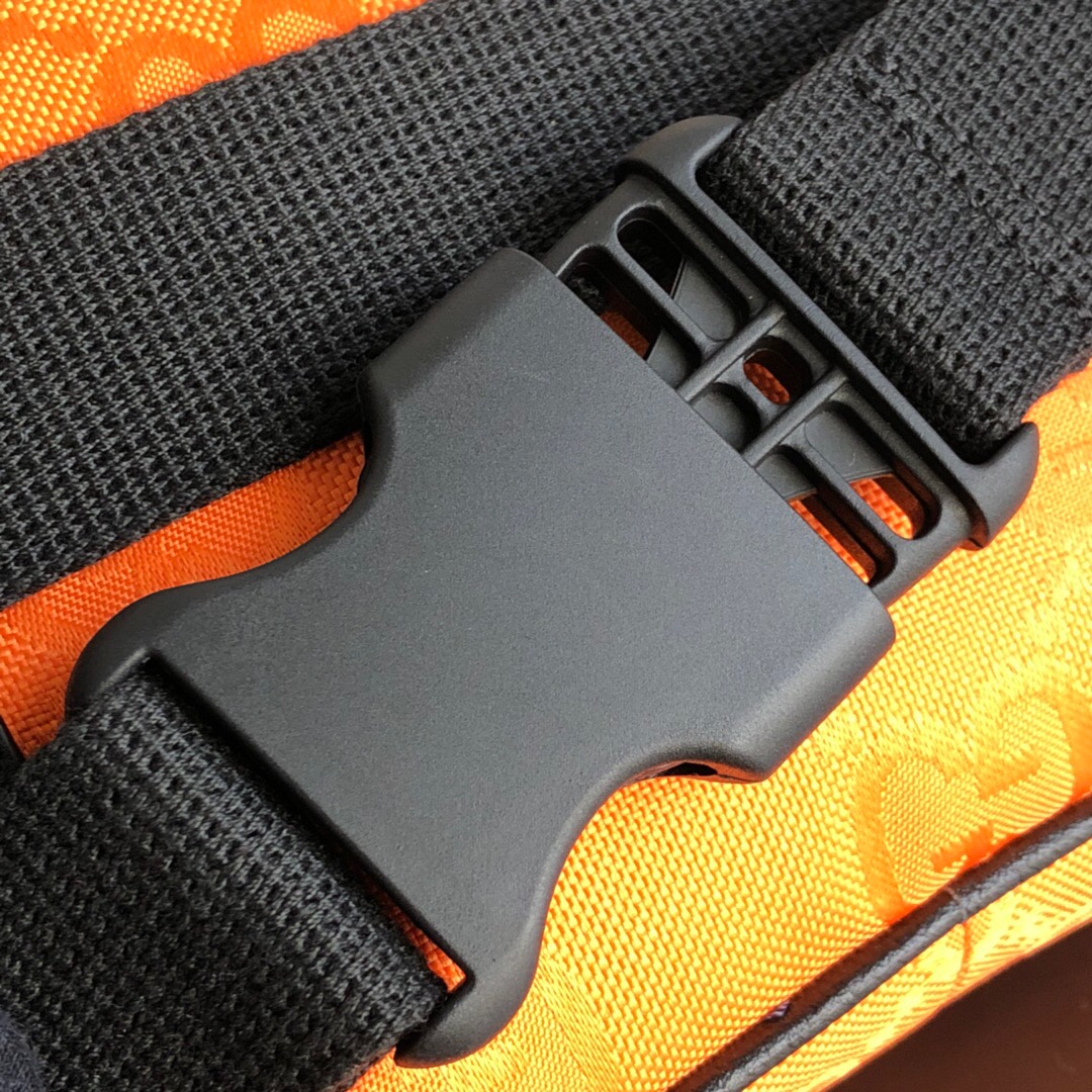 Gvc*1 Gvc*1 Off The Grid Belt Bag Orange GG ECONYL® For Men 9.5in/24cm GG