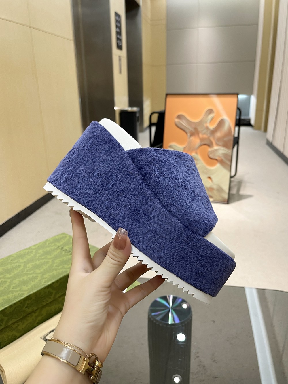 Gvc*1 Women’s GG Platform Sandal Purple For Women GG