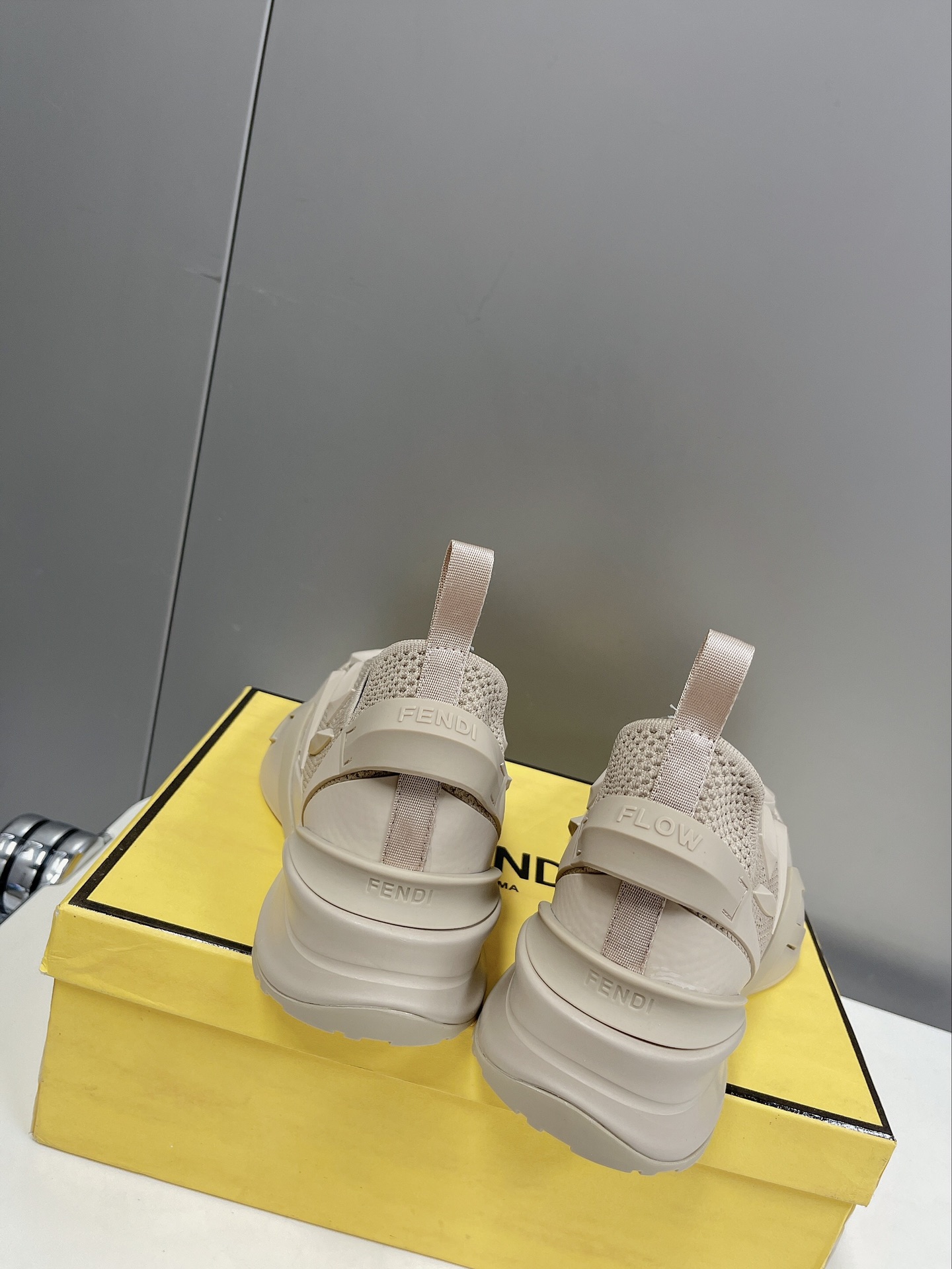 F**di Low Trainers Sneakers Beige For Women