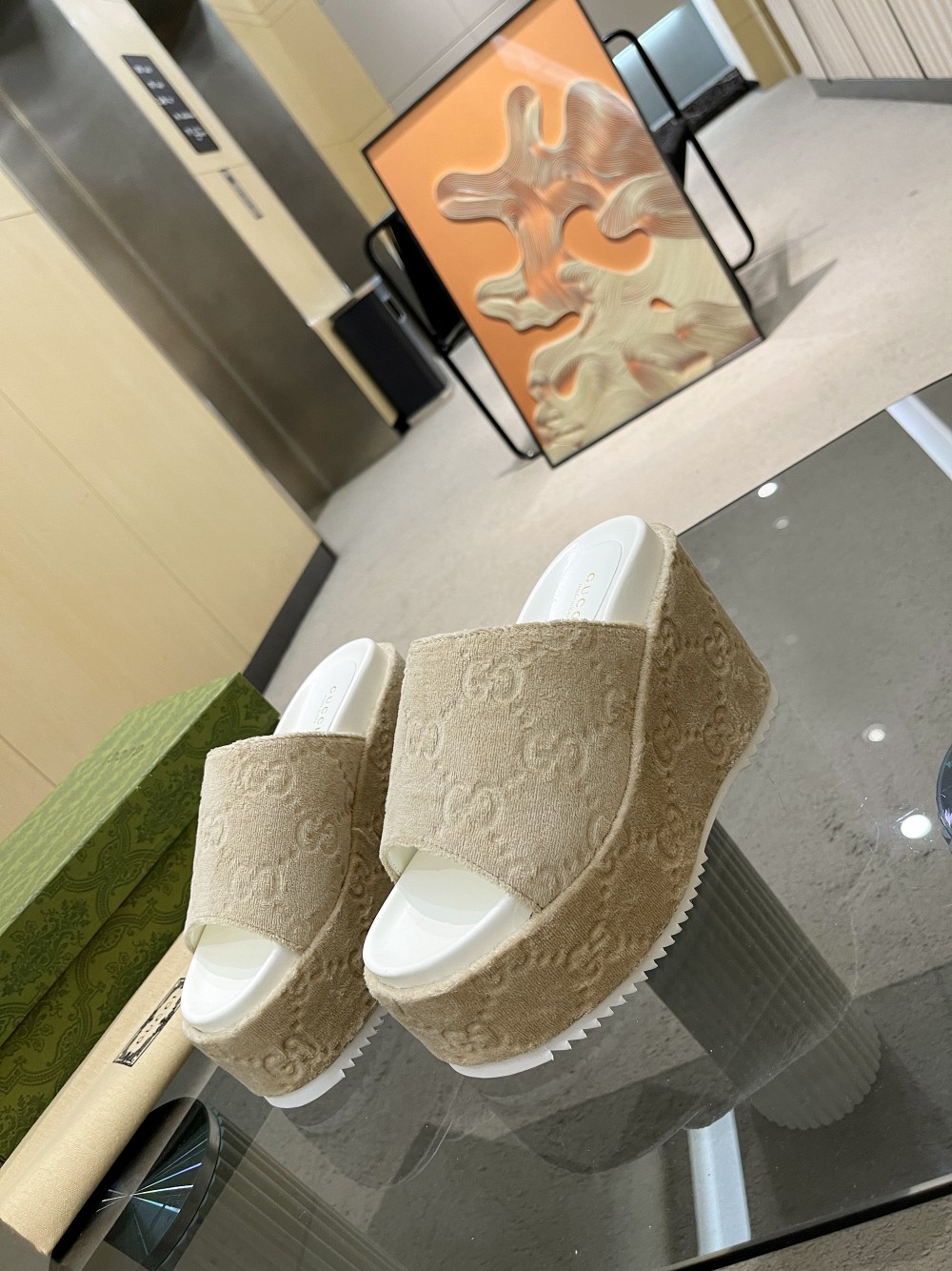 Gvc*1 Women’s GG Platform Sandal Beige For Women GG