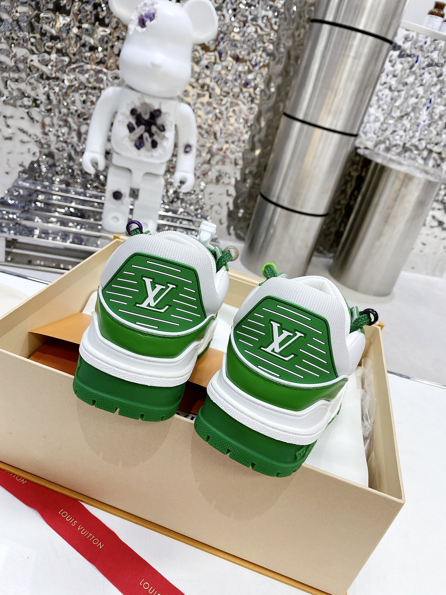 L0vis Vvtt0n LV Trainer Sneaker Green For Men LV