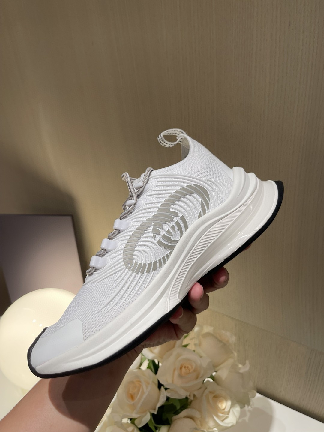 Gvc*1 Run Women’s Sneaker White For Women ‎‎‎680893 USM10 8475