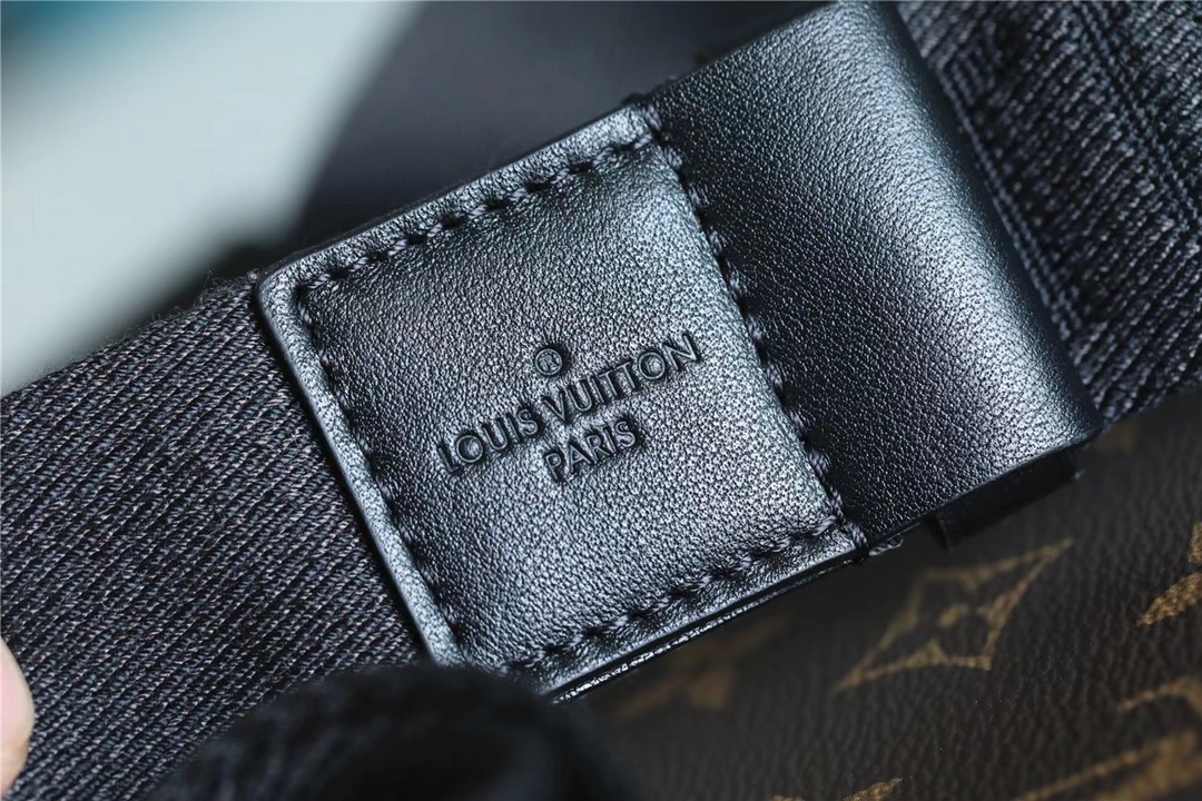 L0vis Vvtt0n S-Lock Sling Monogram Macassar Black For Men, Men’s Bags, Crossbody Bags 8.3in/21cm LV M45807