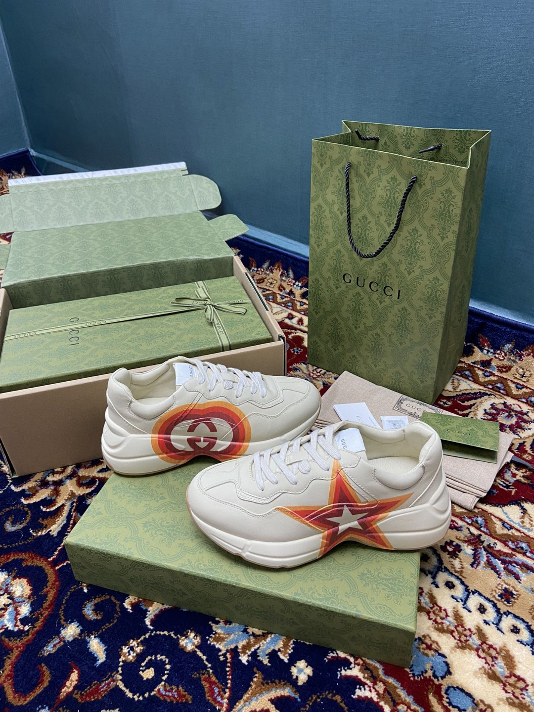 Gvc*1 Women’s Rhyton Sneakers With Logo Print White Ivory For Women 6548636 DRW00 9022