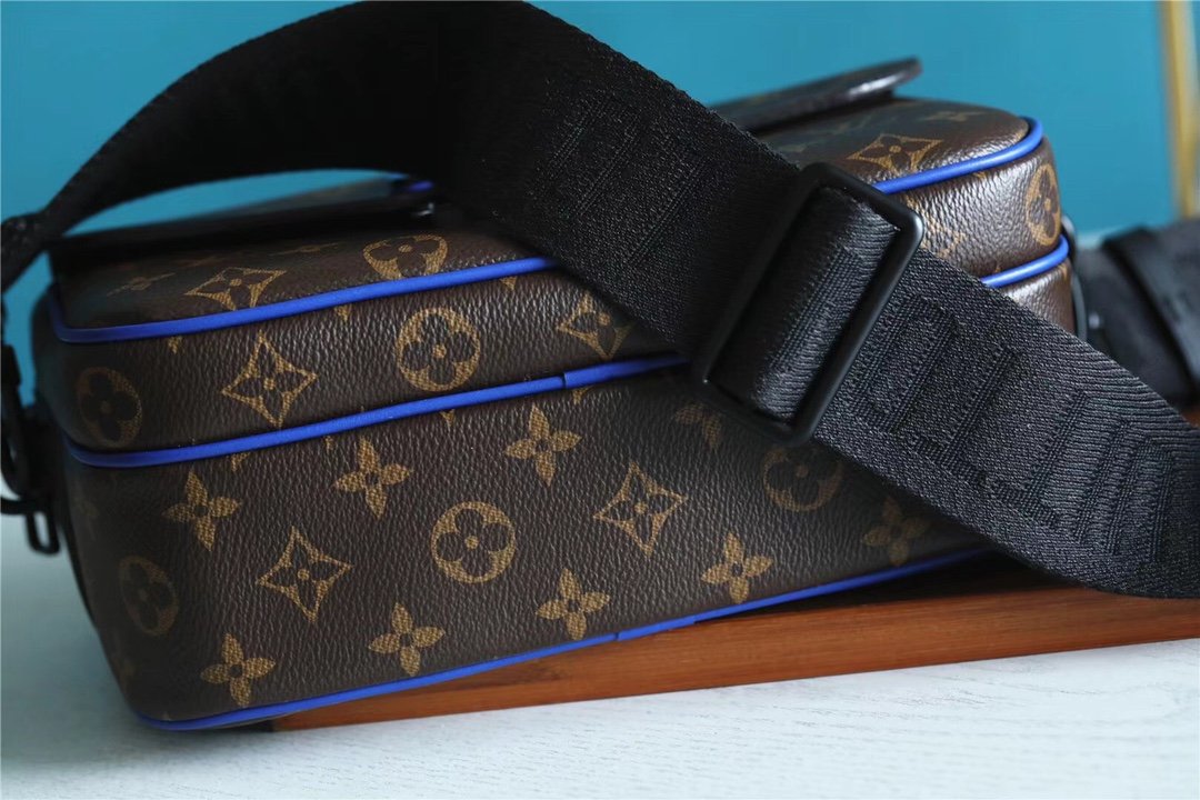 L0vis Vvtt0n S-Lock Messenger Monogram Macassar By Virgil Abloh’s Blue For Men, Men’s Bags, Shoulder And Crossbody Bags 8.7in/22cm LV