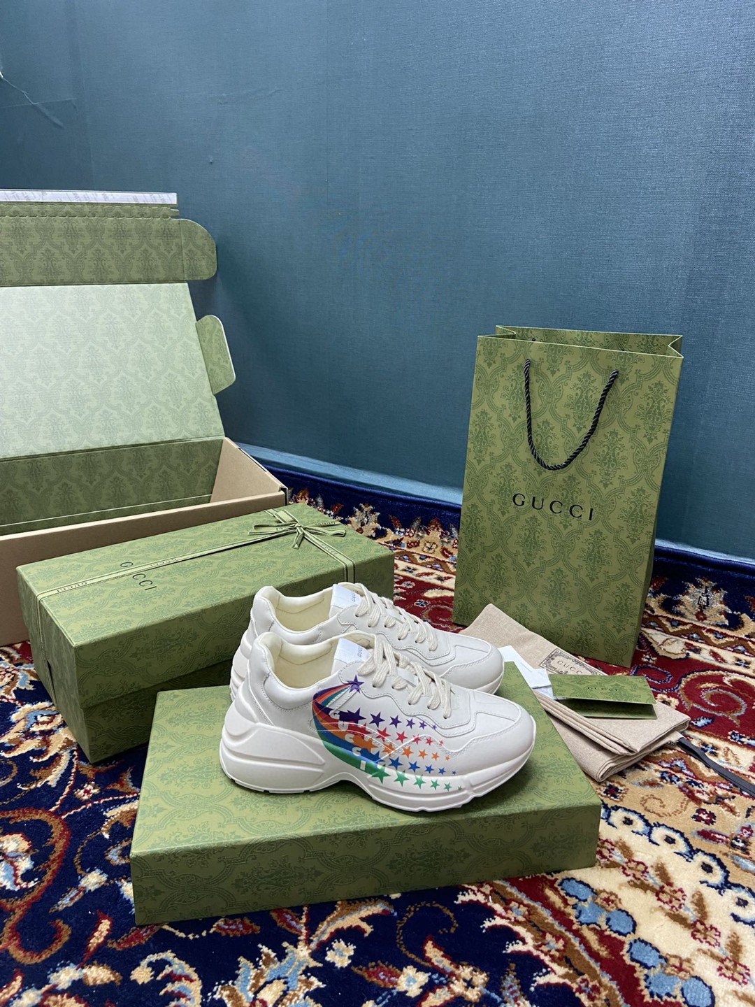 Gvc*1 Women’s Rhyton Sneakers With Gvc*1 Stars White Ivory For Women ‎684899