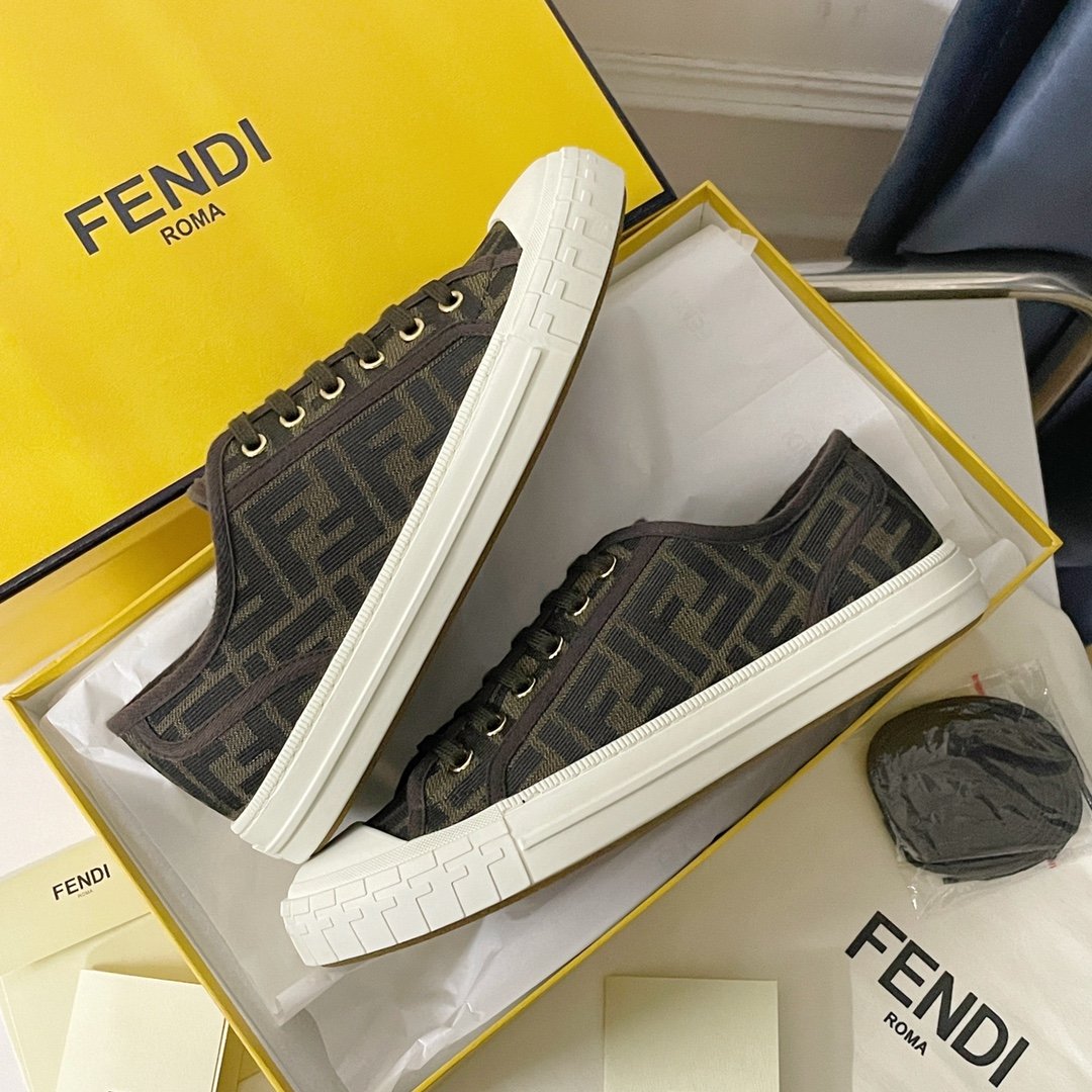 F**di Domino Brown FF Fabric Low-Tops For Women 8E8325AJZXF0R7V