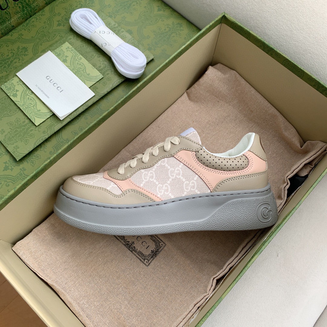 Gvc*1 Men’s GG Sneaker White And Beige Svp*me For Men ‎700775 UPG90 9595